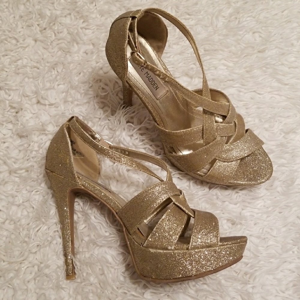 Shoes - Picture 1 of 2